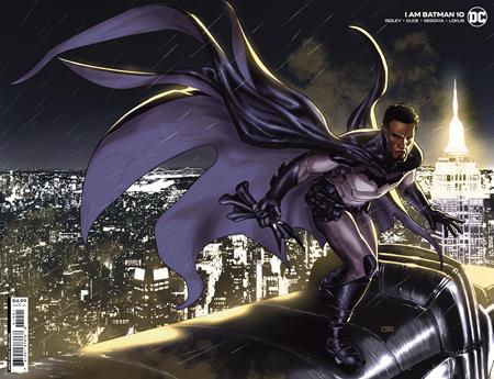 I Am Batman #10 B Taurin Clarke Wraparound Card Stock Variant (06/14/2022) Dc