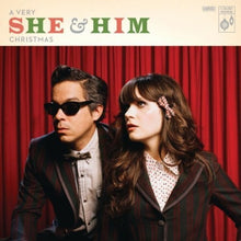 She & Him - A Very She & Him Christmas [Vinyl] Vinyl Record