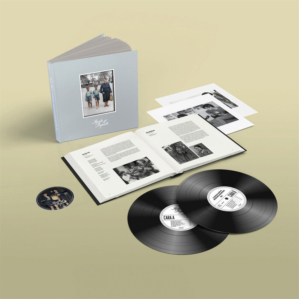 the album cover for De Pepe Lucia  / De Lucia,Paco - Pepito Y Paquito