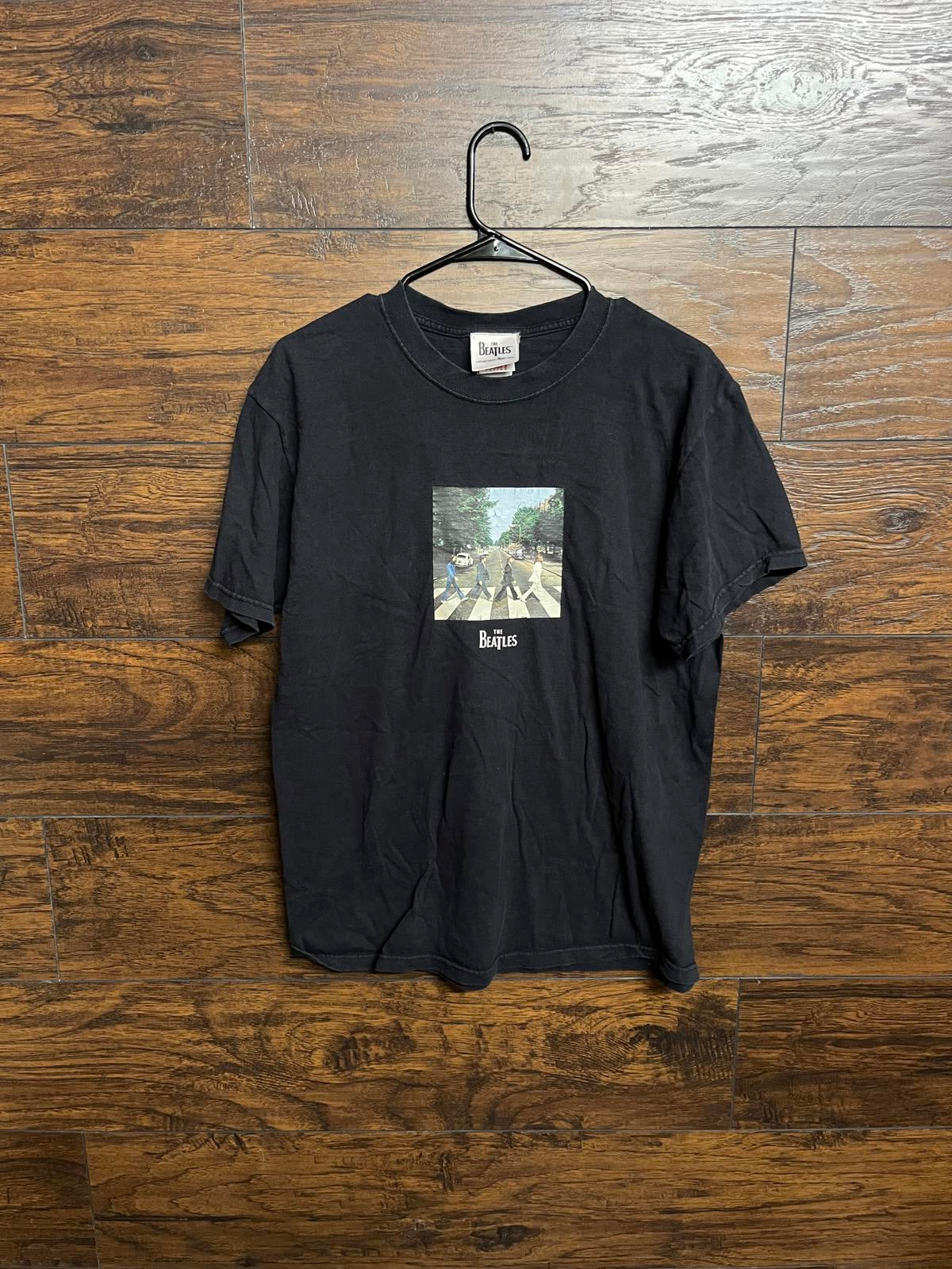 VTG The Beattles T-shirt Abbey Road Photo - Beatles Tag - L