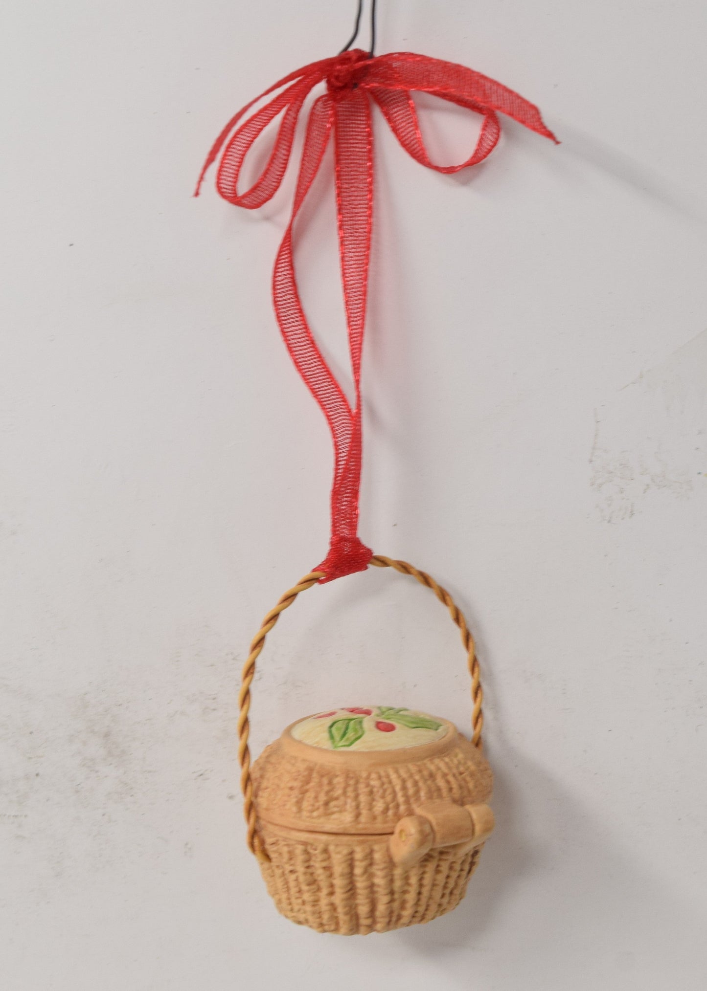 Hallmark Keepsake Ornament Sleepy Time Mouse Christmas Tree 2005 NIB