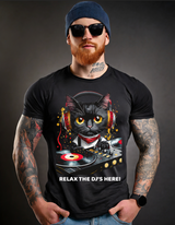 Camisetas exclusivas con diseño artístico de Cat Relax the Dj's Here | Grooveman Music