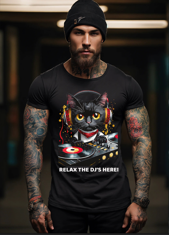 Camisetas exclusivas con diseño artístico de Cat Relax the Dj's Here | Grooveman Music