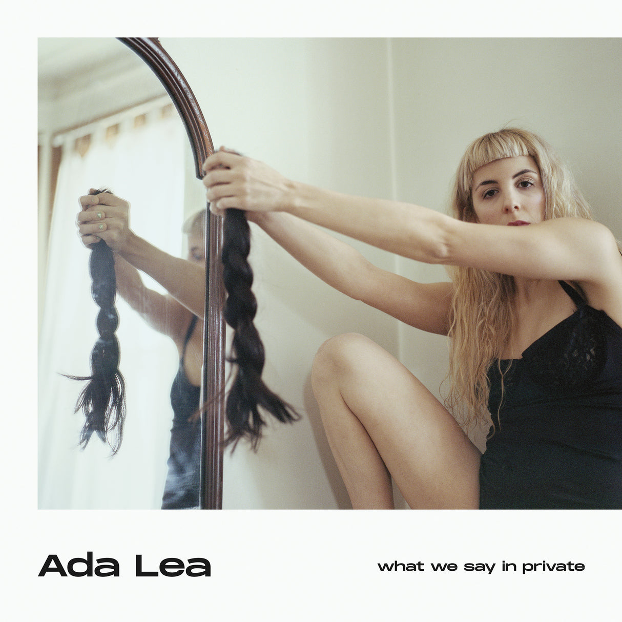 Ada Lea - Lo que decimos en privado [Cassette]