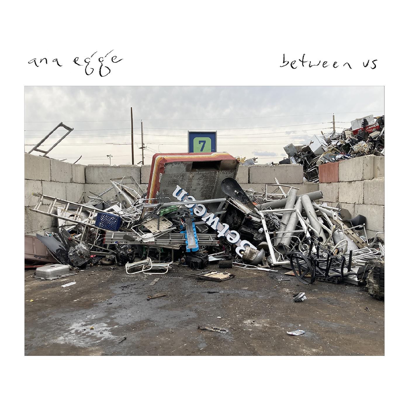 Between Us [Vinyl] - Paladin Vinyl