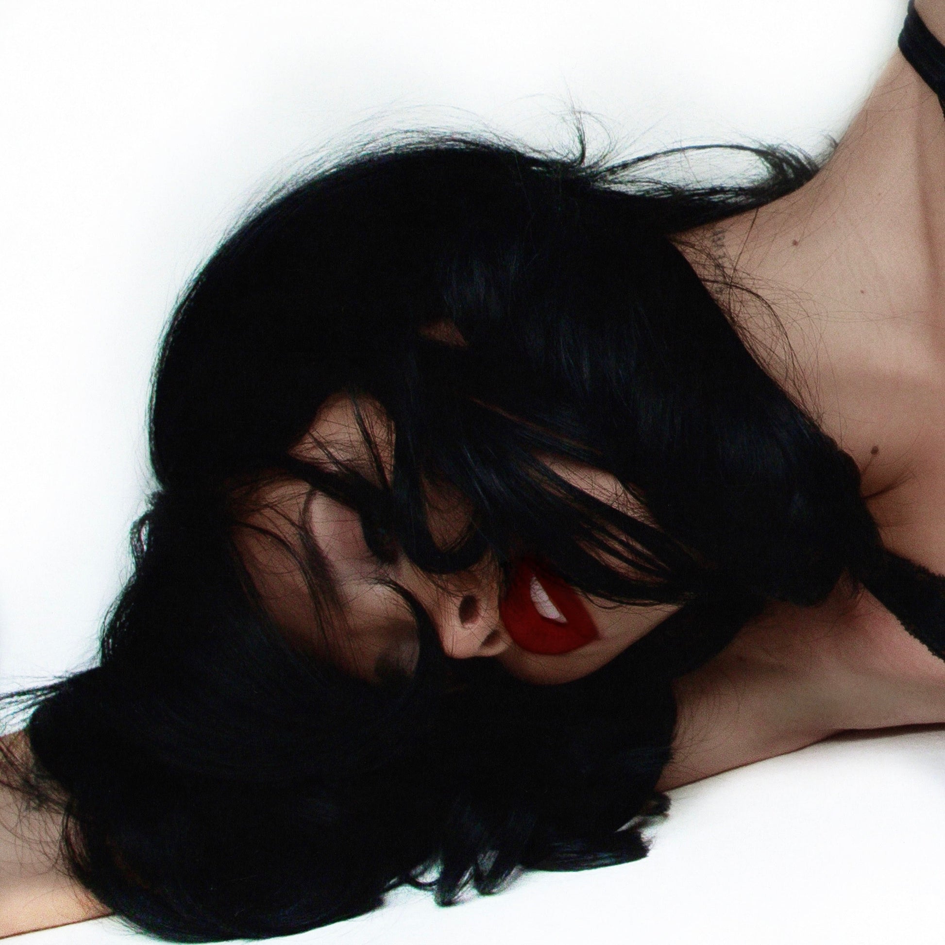 Nessa Barrett - Tough Love [Bleediing Heart Vinyl] [Vinyl]