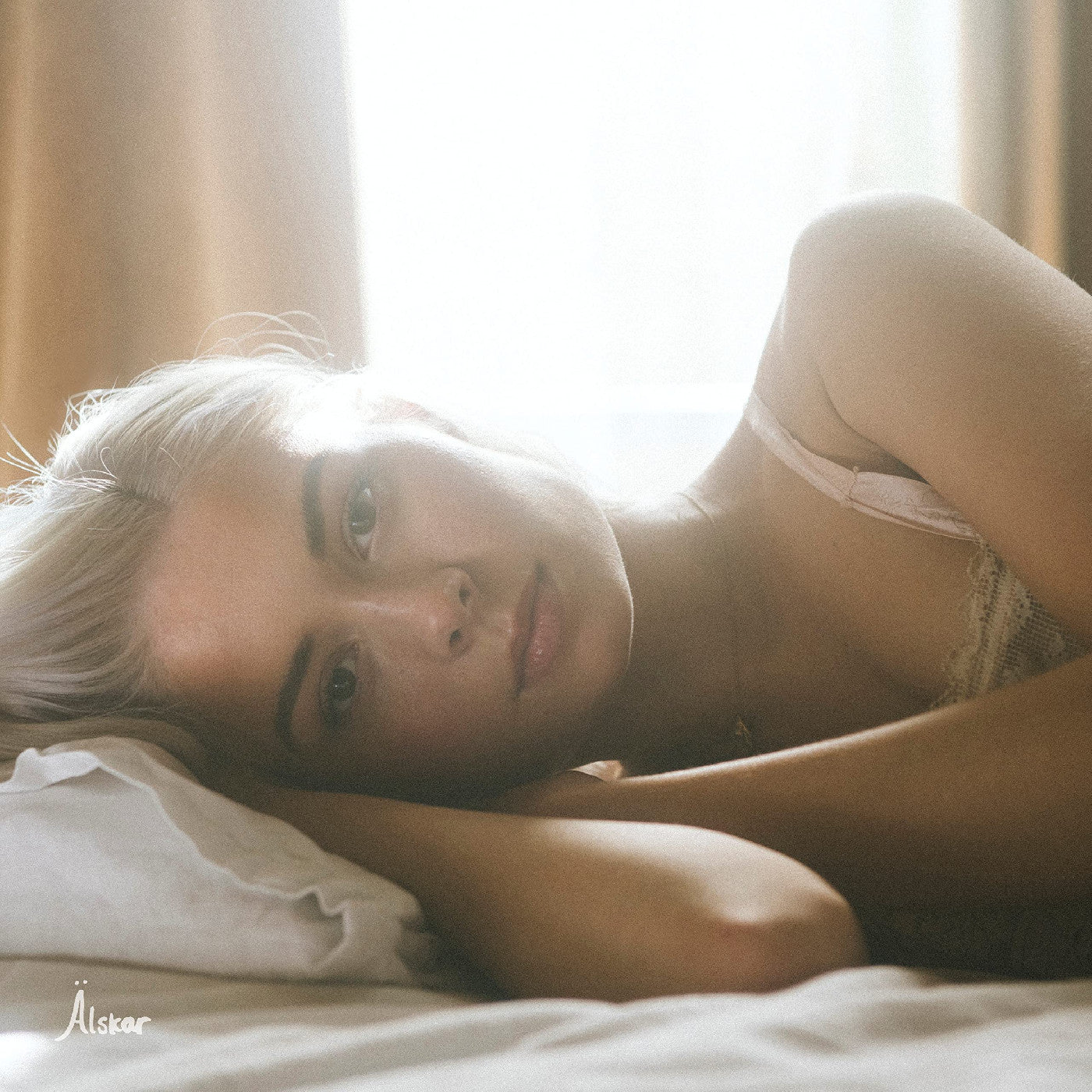 Nina Nesbitt - Älskar [Cassette]